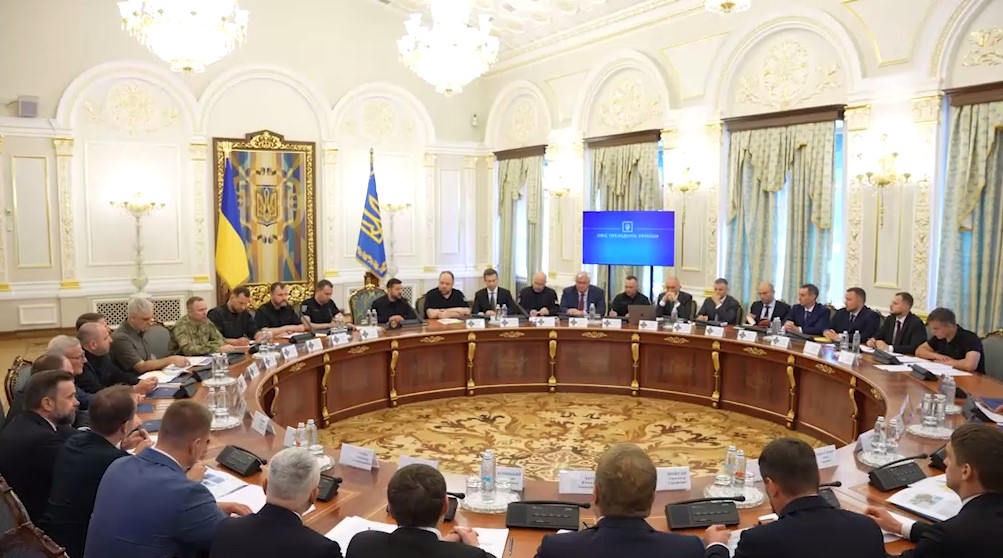Україна знищуватиме балістичні установки росіян, - Зеленський зелУкраїна знищуватиме балістичні установки росіян, - Зеленськийен офф нарада большая